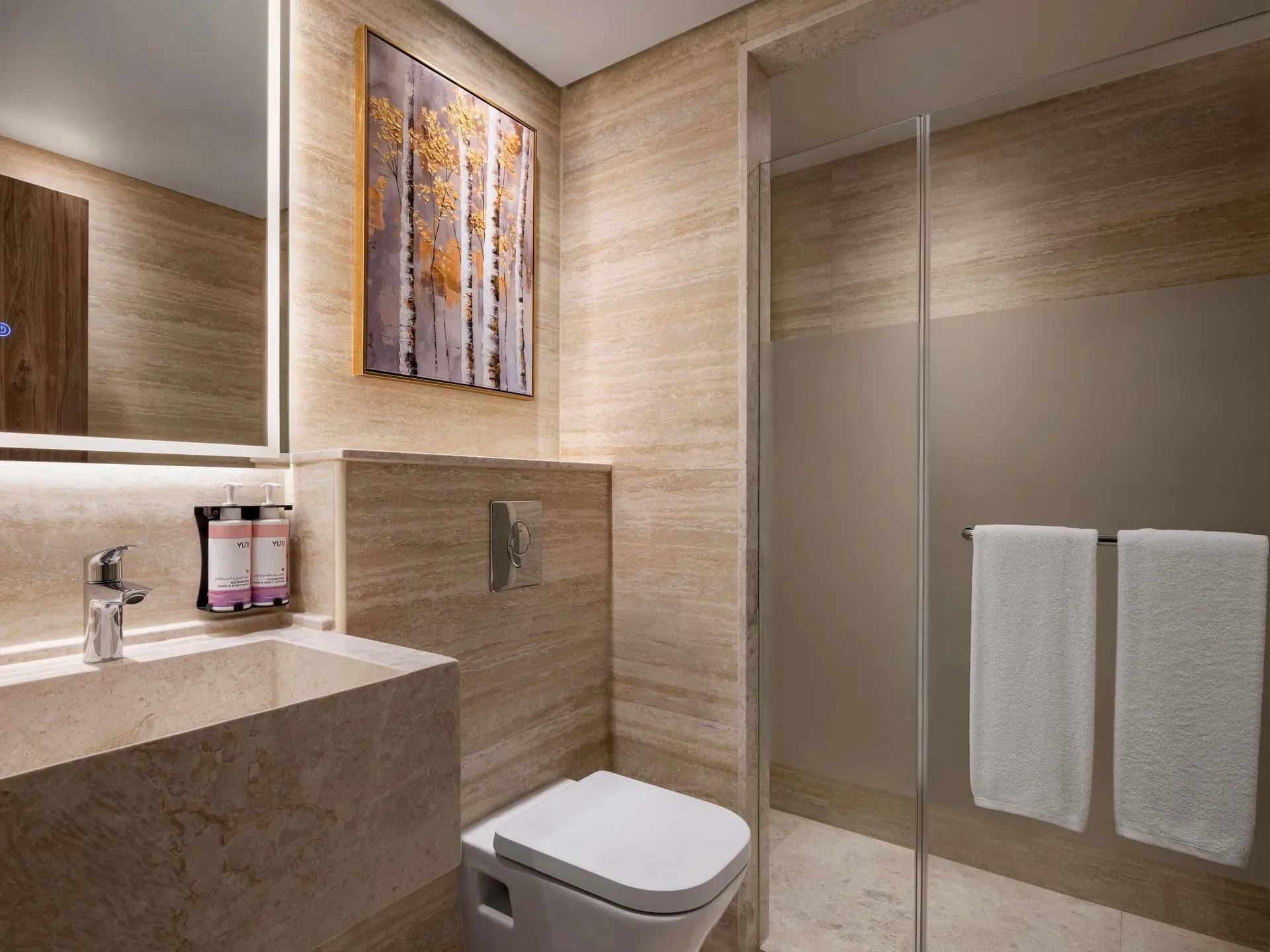 Premium bedding, desk, minibar, in-room safe at Mövenpick Hotel & Residence Hajar Tower Makkah